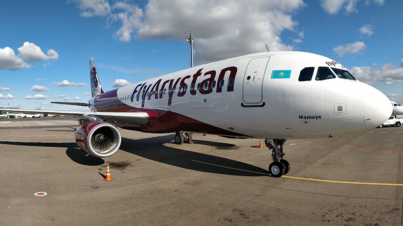 Fly aristan. Airbus a320 Fly Arystan. Аэробус 320 Fly Arystan. Flyarystan лоукостер. Fly Arystan Казахстан.