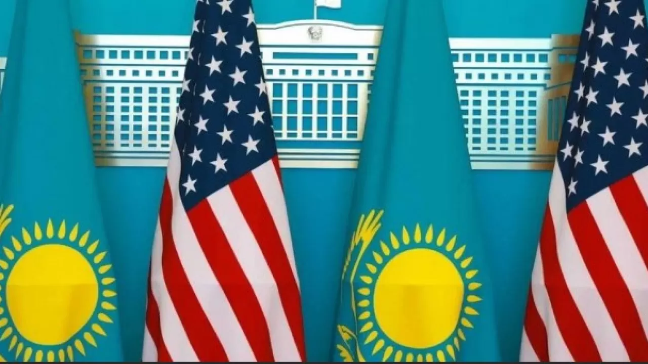 В сша через казахстан. В сша через казахстан. Казах в америке. Военные сша. В сша через казахстан.