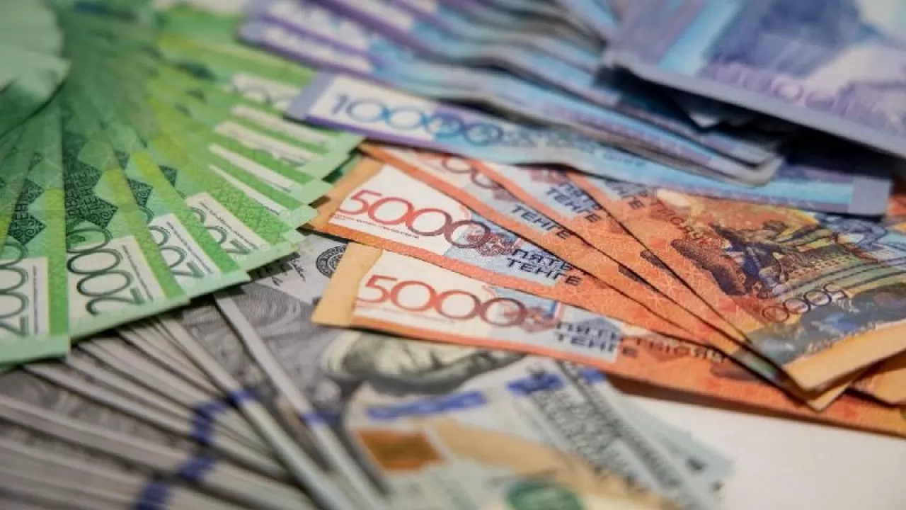 3000000 тенге в долларах. Казахская валюта к рублю. 3000000 тенге в рублях. Тенге к доллару. 3000000 тенге в долларах.