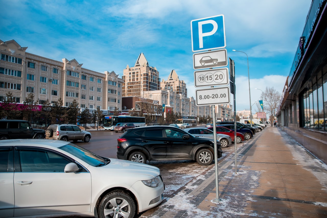 Astana parking