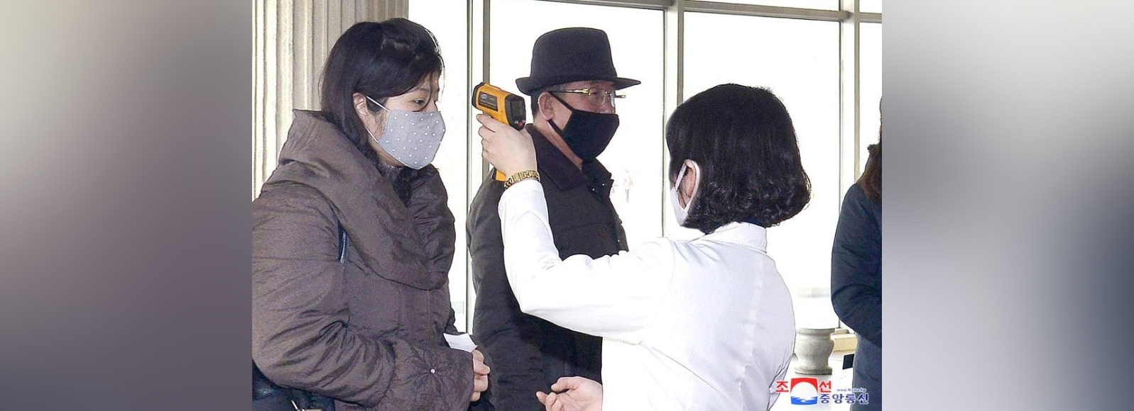 северная корея ковид 2022. северные корейцы в синих робах. ракеты кндр. корея ким чен ын. обострение в корее.