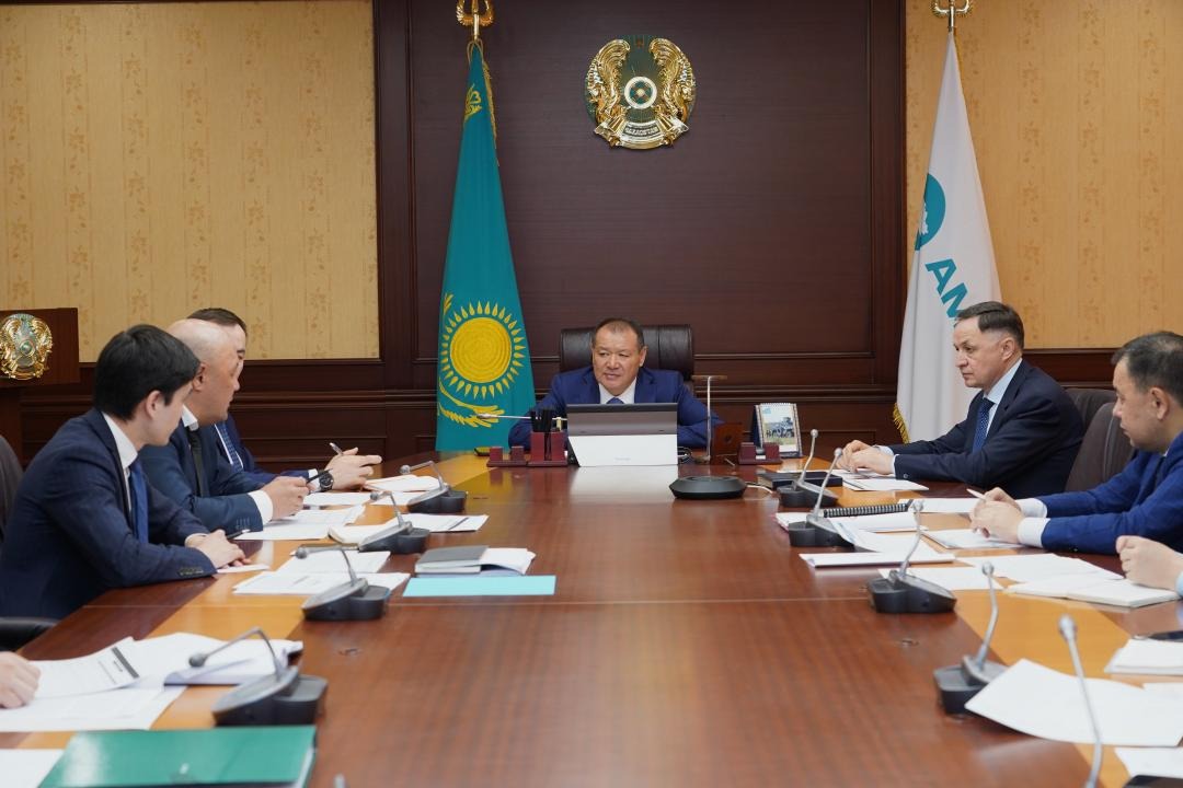 Казахстане и т д. Экономика Казахстана. Казахстан главный. Министерство по инвестициям и развитию РК.. Рабочая группа для реализации проекта.