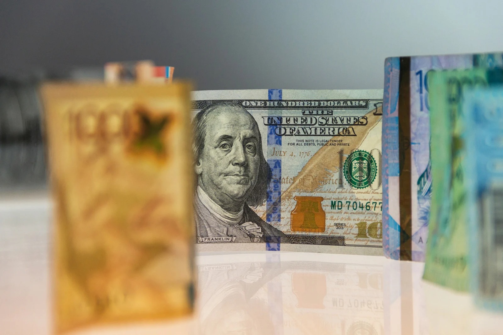 Национальный банк валюты казахстана. Тенге к доллару. Доллар фото. Национальная валюта. Казахский тенге к доллару.