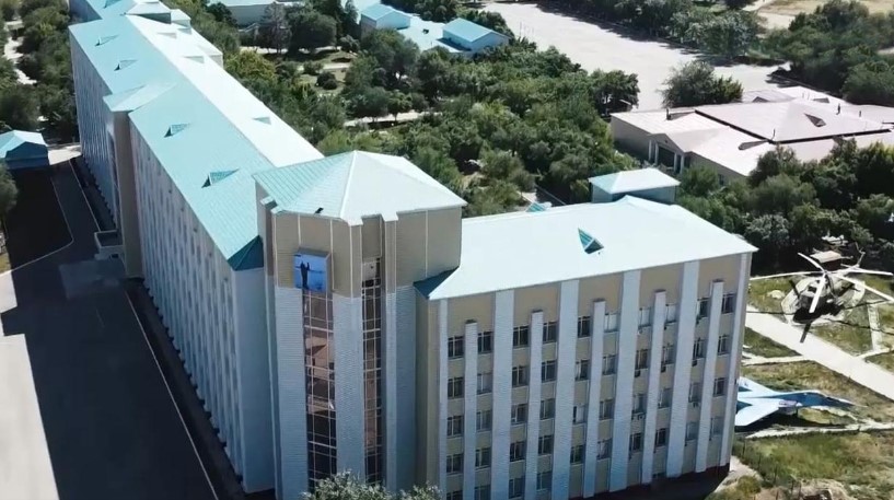 BDSM жамбас әбзелдері