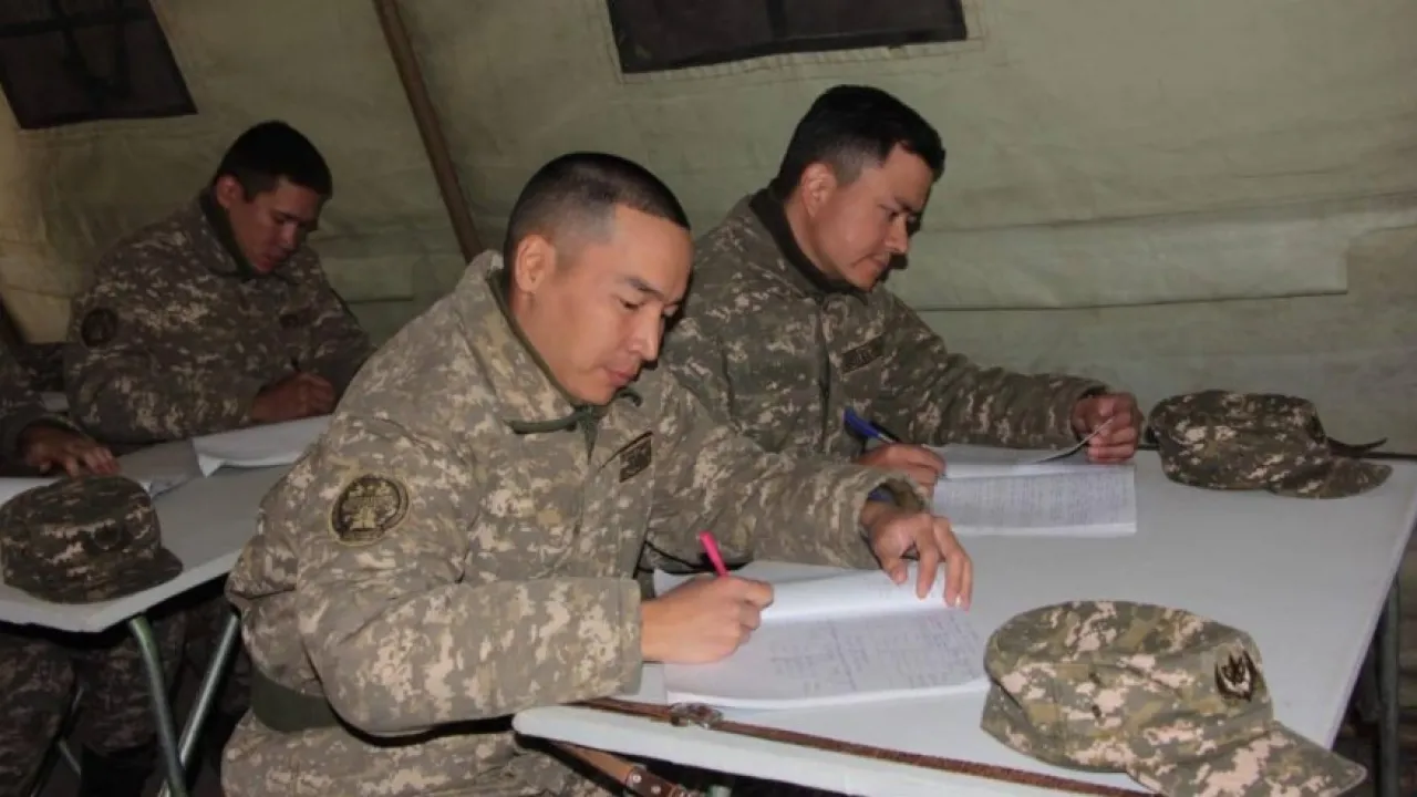 военная кафедра кгу. призыв в армию в казахстане. солдаты казахстана. солдаты в армии казахстана. военные силы казахстана.