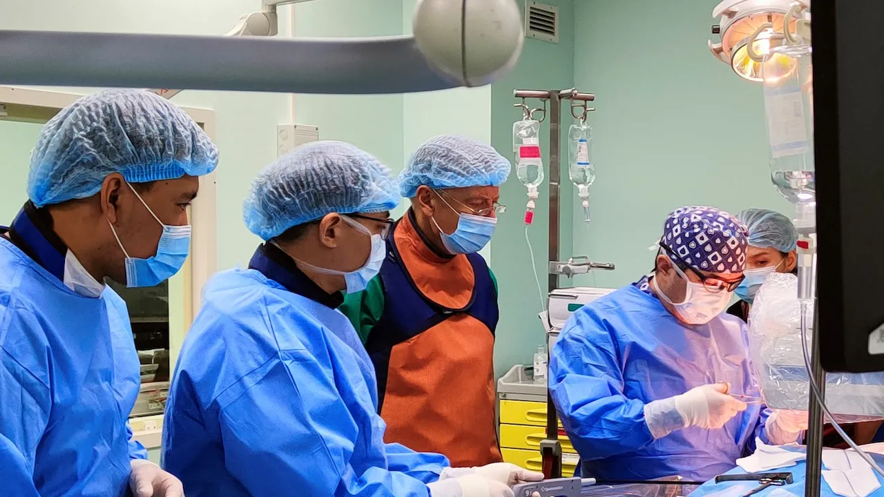 Әйел саусақтарының фотосуреттері