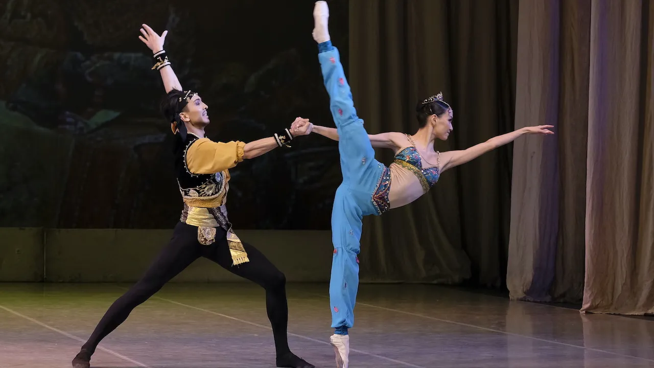 Жалаңаш тепкен Бутовский