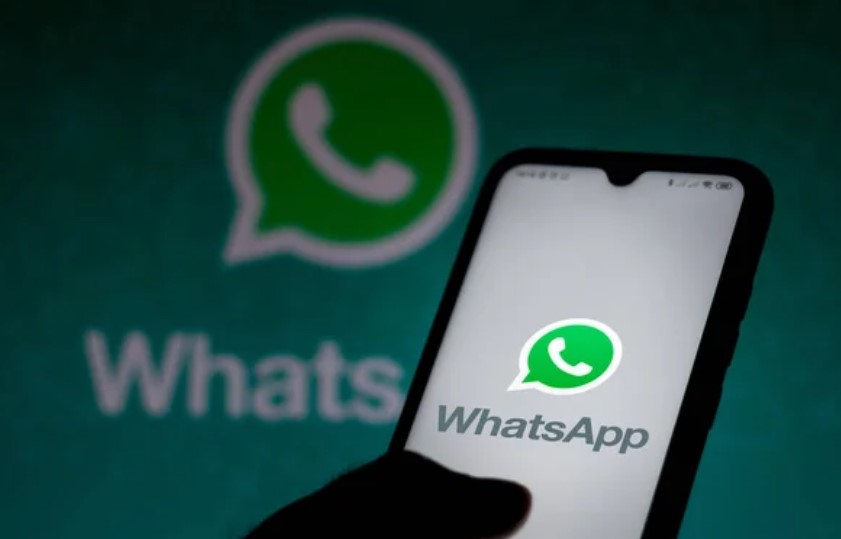 Мессенджер WhatsApp добавил возможность использовать один аккаунт на  нескольких телефонах