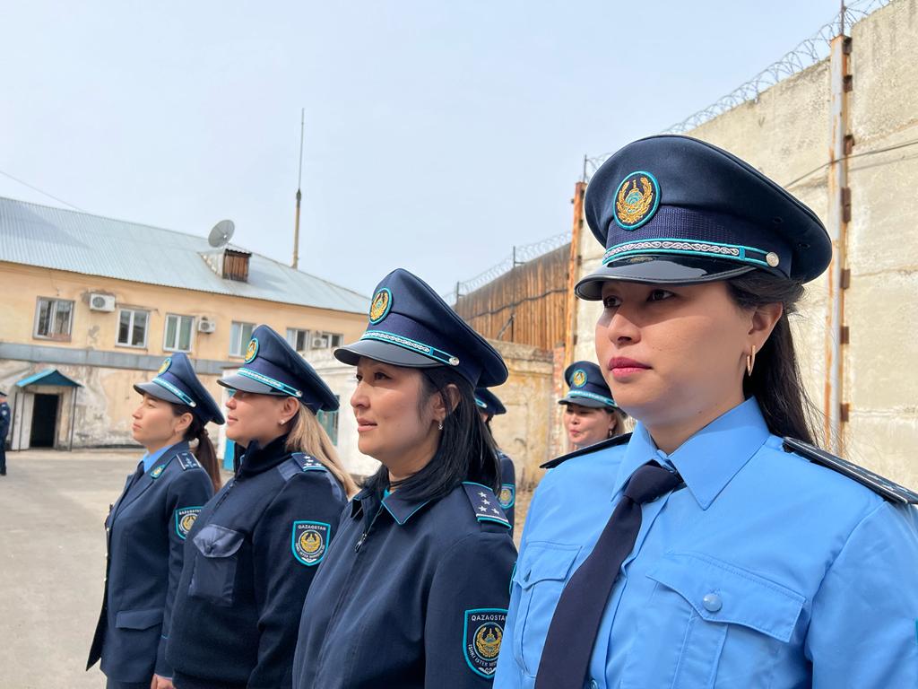 Мен автобуста бір орыс әйелді сиқыдым.