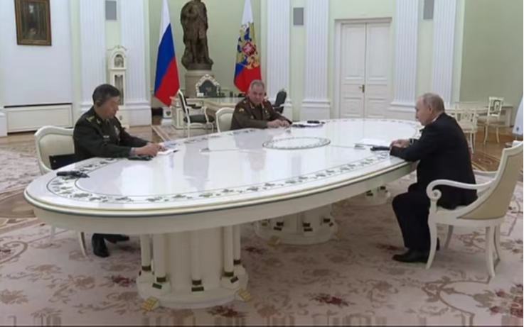 Президент России провел встречу с министром обороны Китая