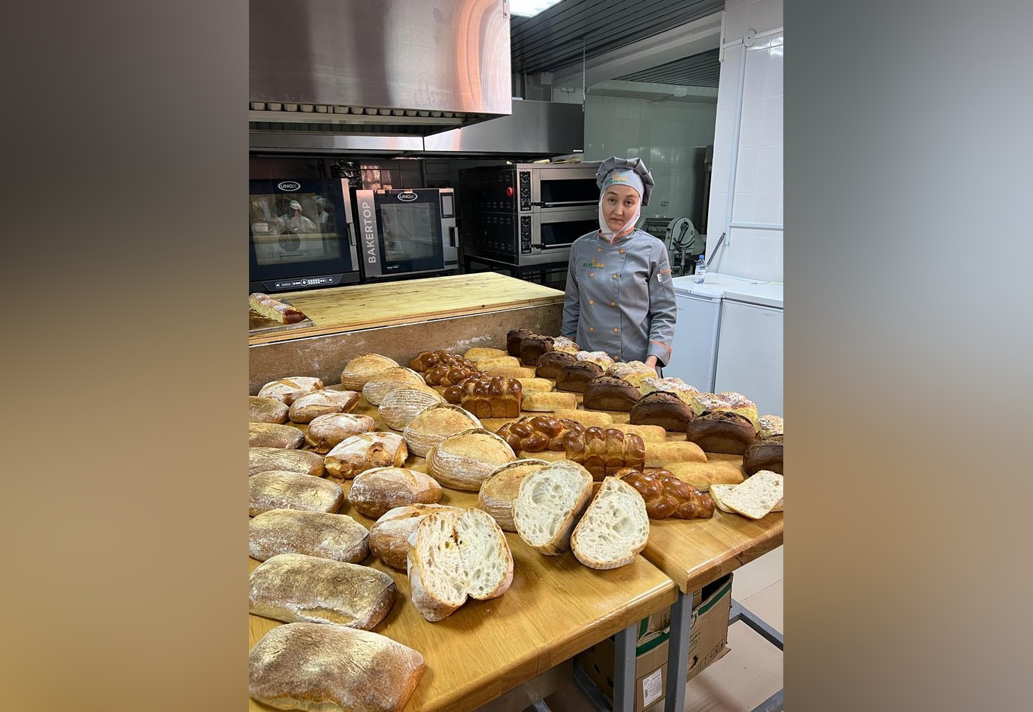 Алексей Паниннің жалаңаш суреті.