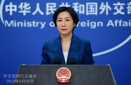 Китай выступает решительно против любых форм официальных контактов между США и Тайванем – МИД КНР