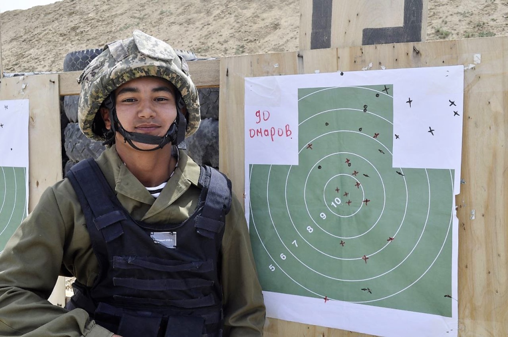 Дани Верисимо қатысқан барлық порно фильмдер Эндрю Блэйк онлайн порно фильмдер