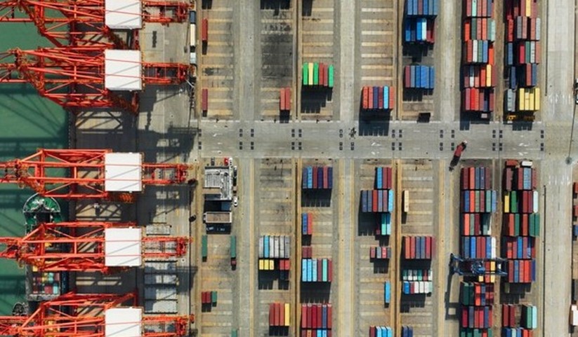 Внешняя торговля Китая выросла на 2,1% в первом полугодии Внешняя торговля Китая выросла на 2,1% в первом полугодии