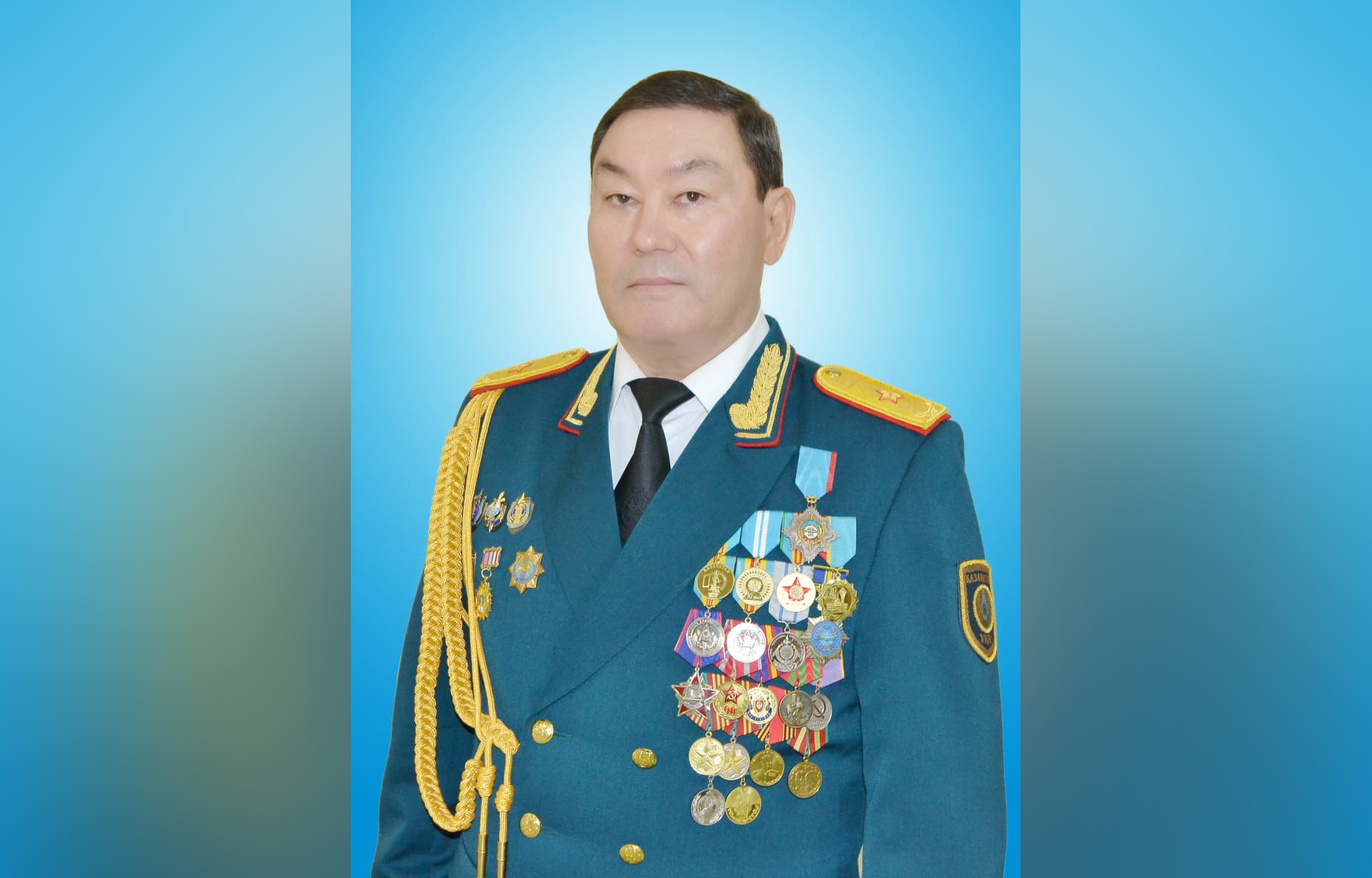 Алғаш рет анальді жыныстық қатынасқа түскен өте жас қыздың порно видеосы