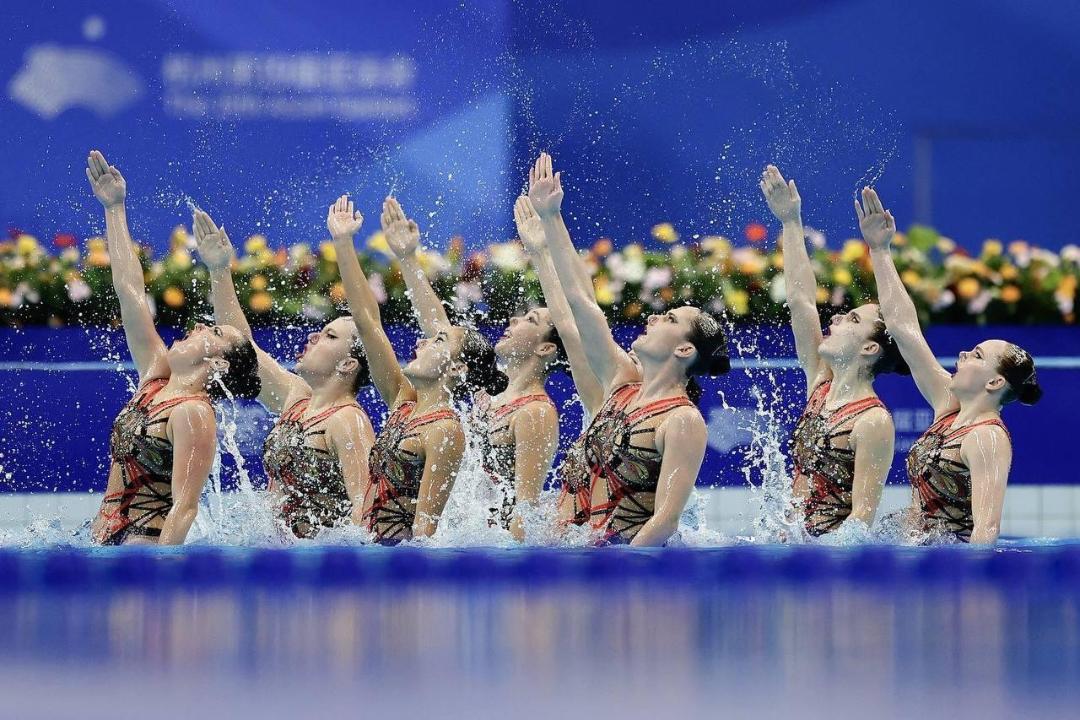 Synchronised swimming Barcelona 14 July 2003