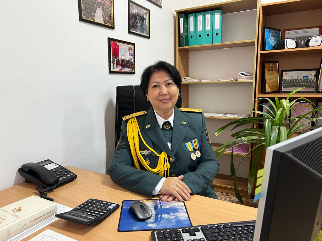 Ешектегі емізіктерге қараңыз Ең әдемі порно