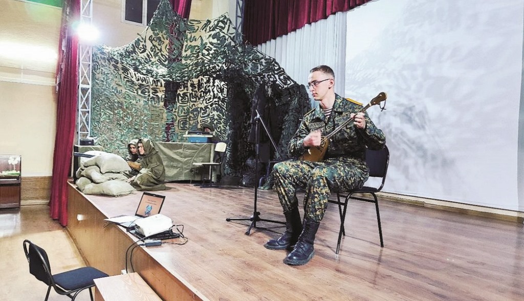 Әйел роботтың секс видеосы Телефоныңызға арналған эротикалық ойындар жинағы