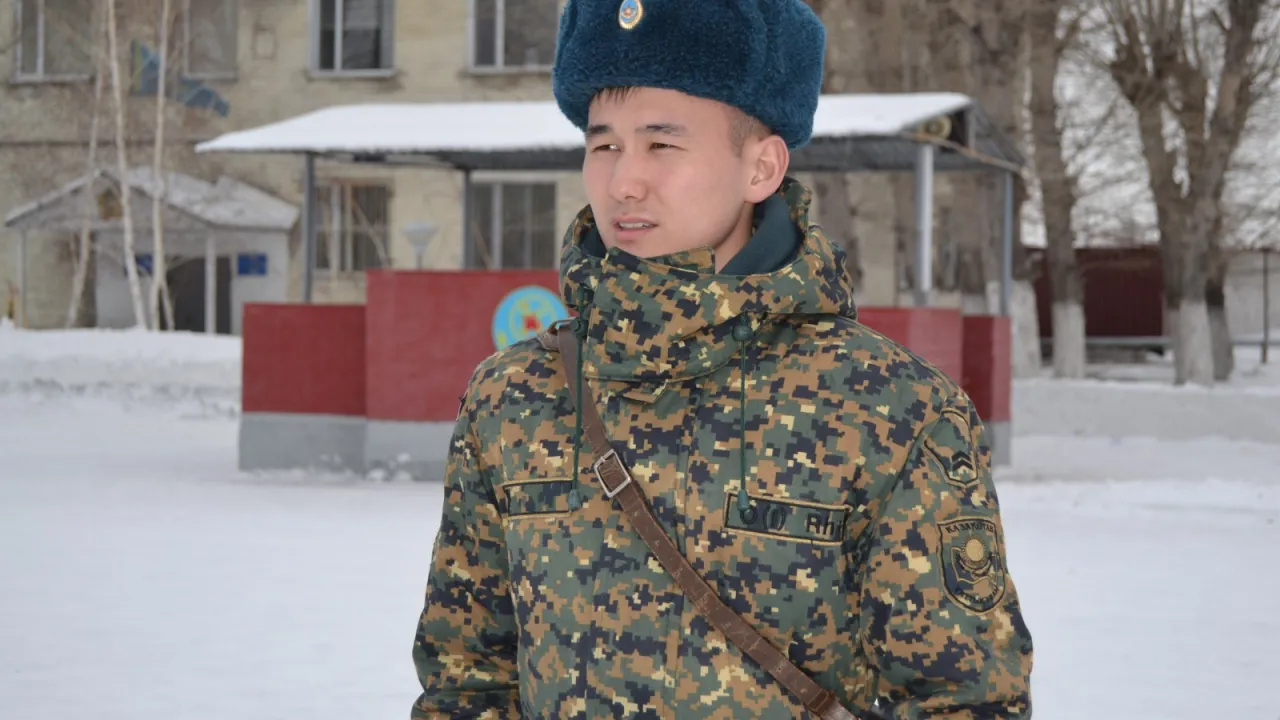 Порно қыздың аяғы