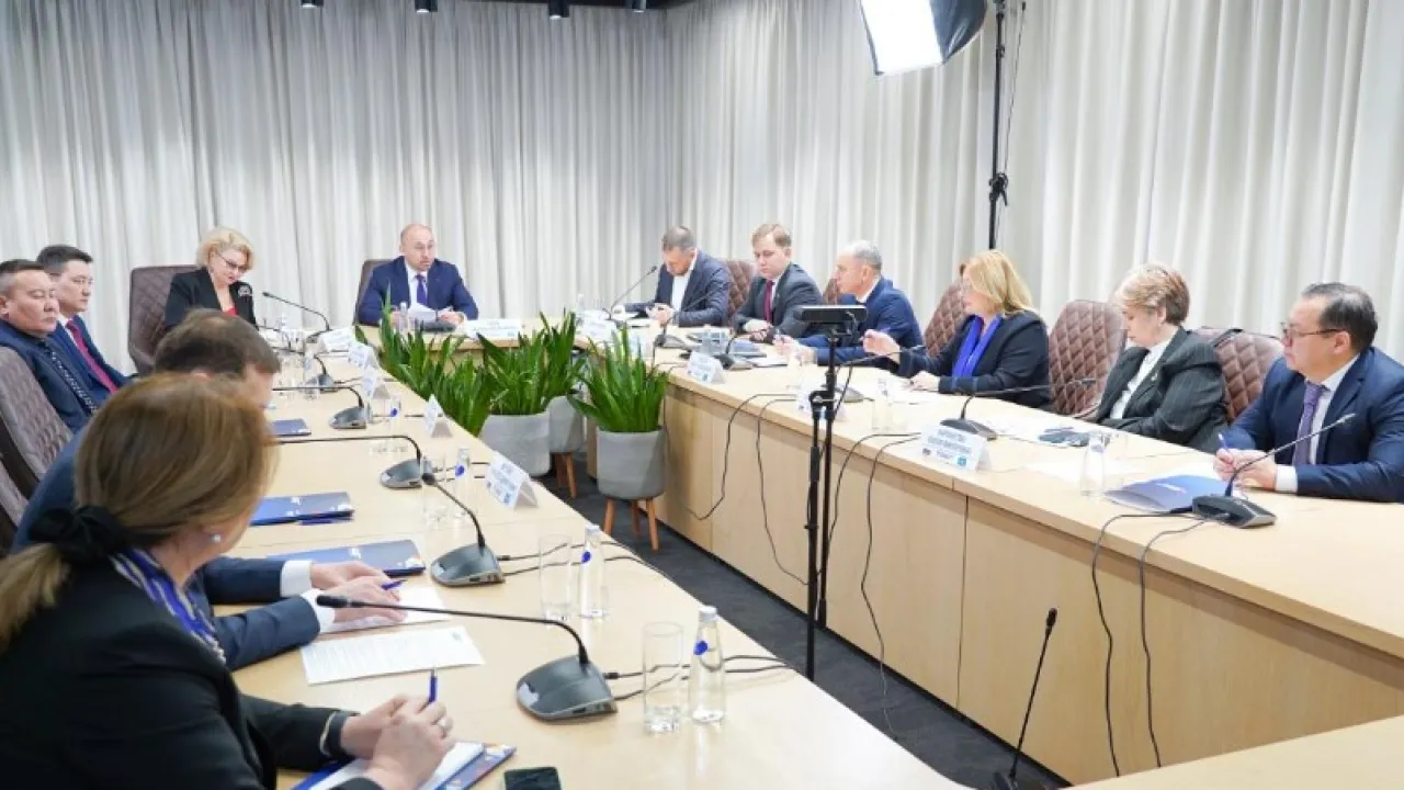 Анустан жоғары сапалы сперматозоидтар төгіледі