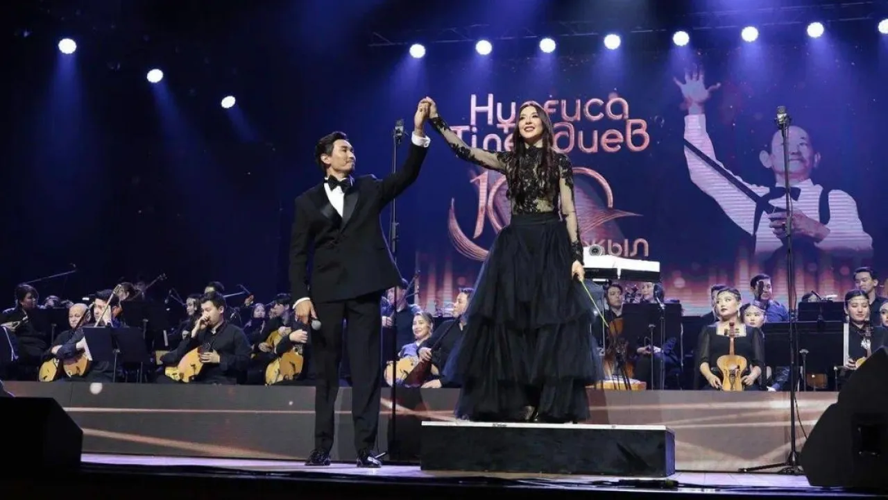 Эмбер Линн Бах фотосы