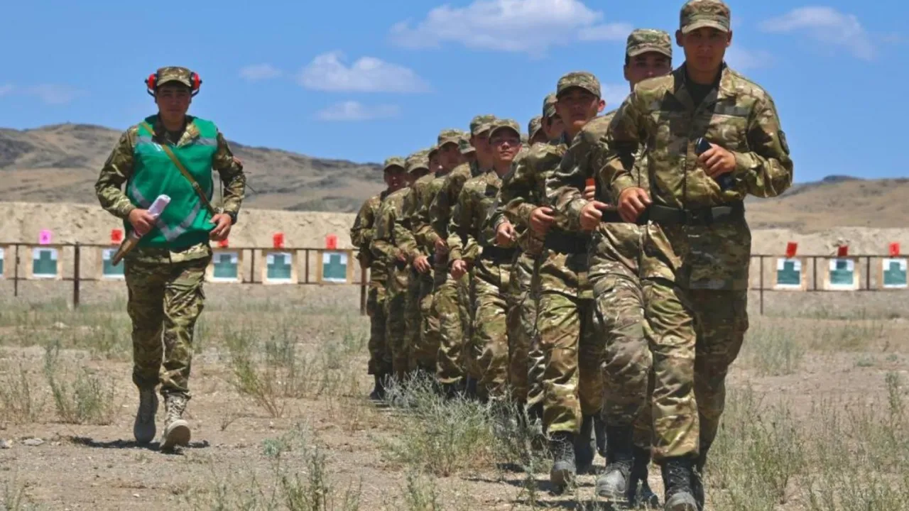 Транниге арналған қосымша порно видеолар