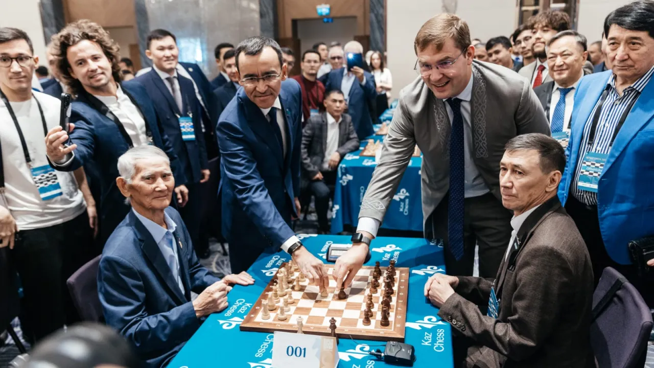 https://dknews.kz/storage/news/2025-08/a73b648f698d98bcc0e0a2012e59bdcd-1280px.webp