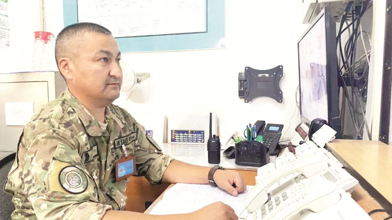 Бастық қарамағындағы қызметкерін жазалады Бастық қарамағындағы қызметкерін жазалады