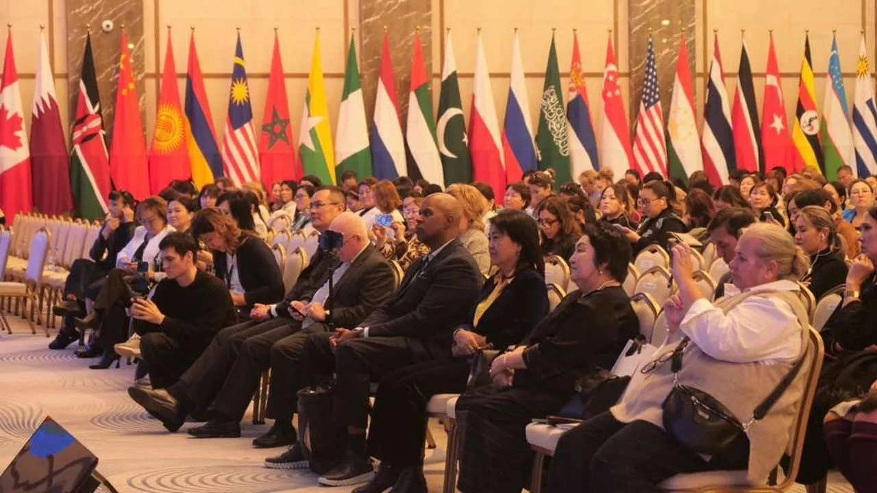 Жағажай экстремалды жалаңаш