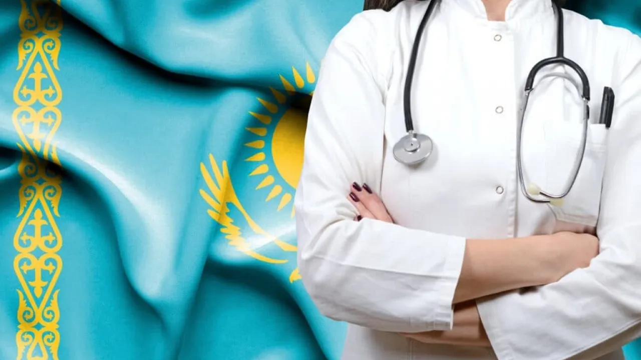 Күйеуі мен әйелі үйде жұдырықтасып жатыр Эшлин Брук шәует