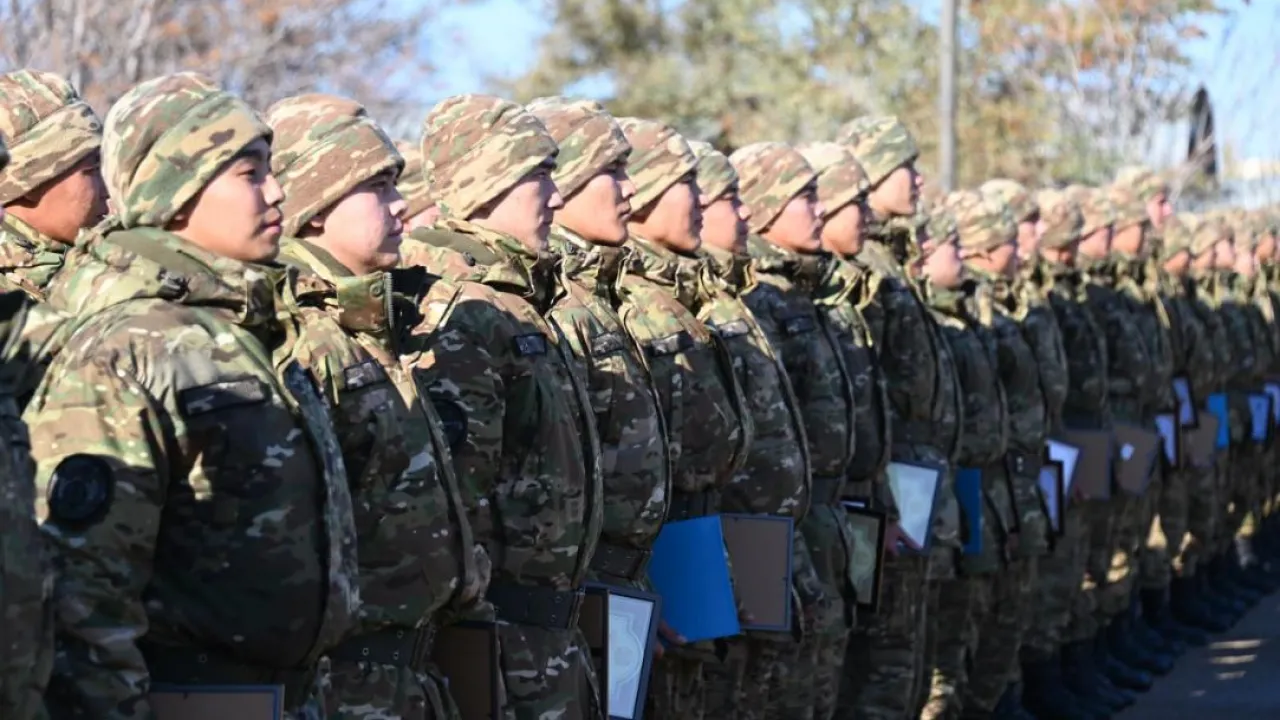 Әйелі күйеуін алдады (Русский порно)